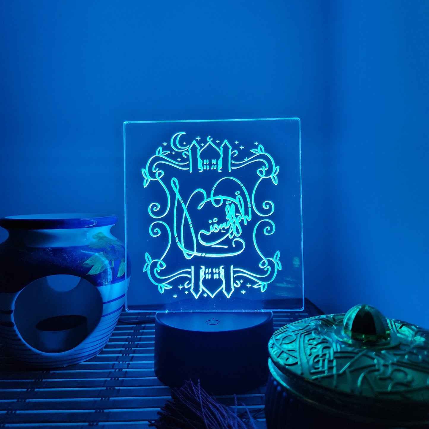 Bismillah Calligraphy Desk Light | Islamic Masjid LED Acrylic Sign | Eid Gift | Battery or USB Powered | Modern and Elegant Acrylic Decor